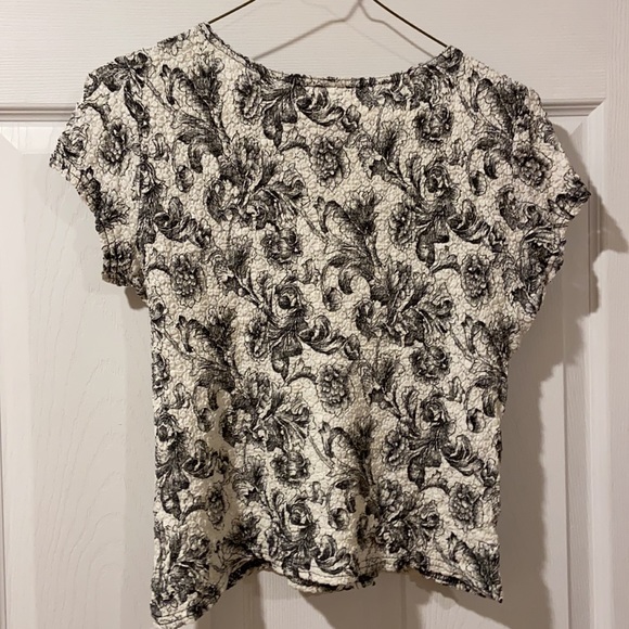 CDW White & Black Floral Stretchy Top Size M - Picture 7 of 10